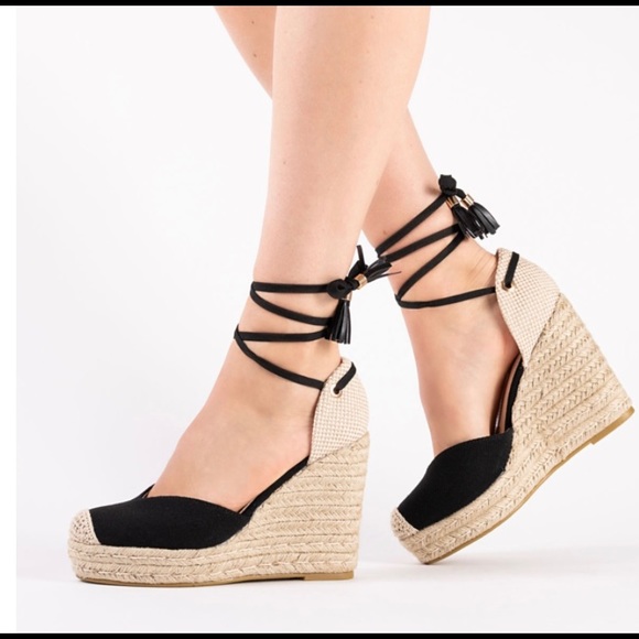 Shoes - Black and Cream Espadrilles